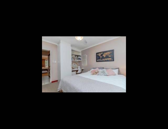 3 BEDROOM SIMPLEX RENTED IN SOMERSET PARK